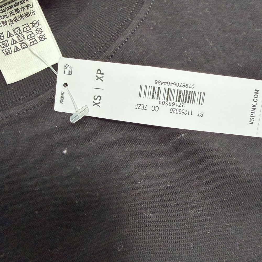 VS Pink Black y2k Logo Tee cotton essentials TikTok fyp basics everyday soft - Picture 3 of 3